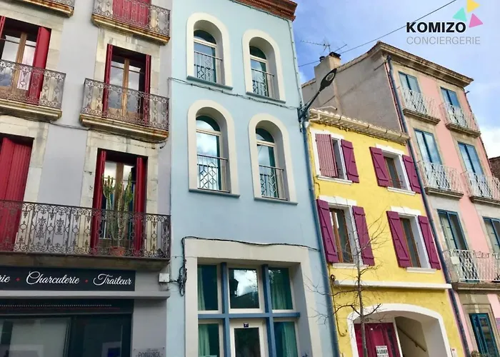 La Maison Bleu アパート ルカート